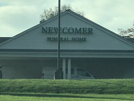Funeral Home «Newcomer Funeral Home & Crematory, Northeast Chapel», reviews and photos, 3047 E Dublin Granville Rd, Columbus, OH 43231, USA