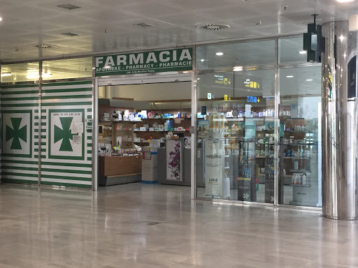Información y opiniones sobre Farmacia aeropuerto de Almería de Costacabana