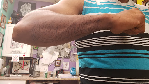 Explore memorial tattoo ideas for mom, creative tattoo ideas in Houston, available at The Electric Chair Tattoo & Piercing