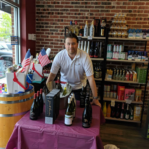 Wine Store «Red Gamay Wines & Liquors», reviews and photos, 45 Merrick Rd, Amityville, NY 11701, USA