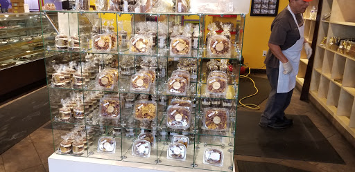 Candy Store «The Chocolate Bar», reviews and photos, 2521 University Blvd, Houston, TX 77005, USA