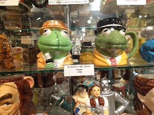 American Toby Jug Museum - photo 21