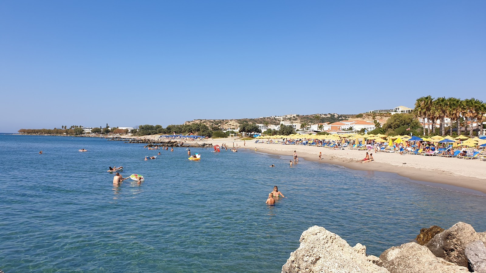 Foto di Atlantica Beach con molto pulito livello di pulizia