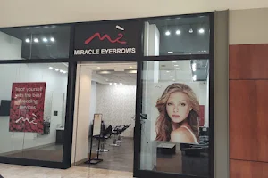 Miracle Eyebrows | Eyebrow Threading Salon at Robinson Mall image