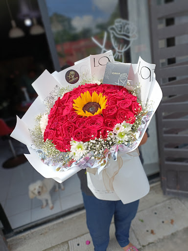 Las Rosas Floristería