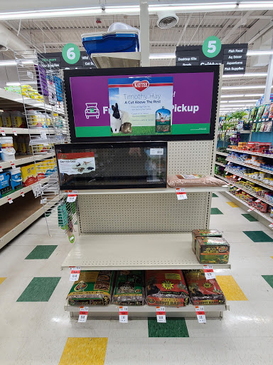Pet Supply Store «Pet Supplies Plus», reviews and photos, 6845 Highland Rd, White Lake, MI 48383, USA