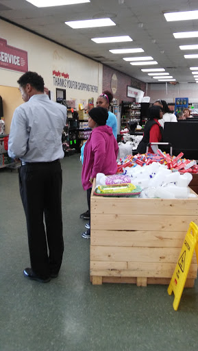 Grocery Store «Piggly Wiggly», reviews and photos, 1010 E 3rd St, Jackson, GA 30233, USA
