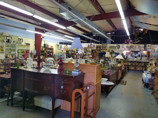 Consignment Shop «Baker Street Curiosity Shop», reviews and photos, 6780 Market St, Wilmington, NC 28405, USA