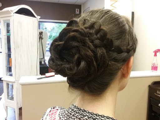 Beauty Salon «C O Reutter the Salon», reviews and photos, 116 N Lafayette St # A, South Lyon, MI 48178, USA