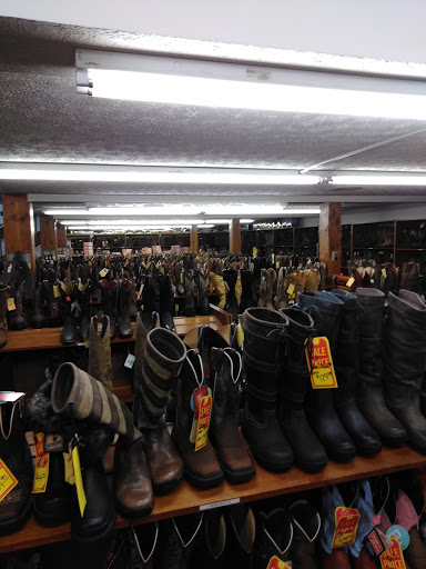 Western Apparel Store «Keith Saddle Shop», reviews and photos, 12751 Worthington Rd, Pataskala, OH 43062, USA