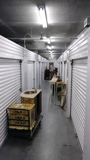 Self-Storage Facility «Life Storage», reviews and photos, 747 NE 3rd Ave, Fort Lauderdale, FL 33304, USA