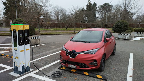 Borne de recharge de véhicules électriques MOVE Station de recharge Versoix