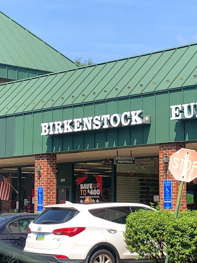 Shoe Store «Montague & Son», reviews and photos, 316 Elden St, Herndon, VA 20170, USA