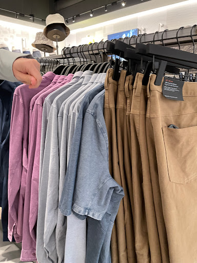 Sportswear Store «lululemon», reviews and photos, 2223 N Westshore Blvd #264, Tampa, FL 33607, USA