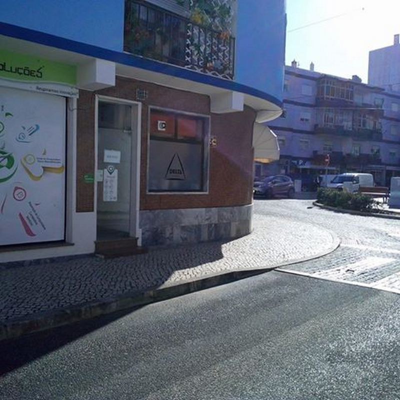 1 image