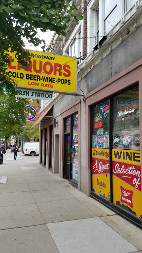 Liquor Store «Broadway Food & Liquor», reviews and photos, 3158 N Broadway St, Chicago, IL 60657, USA