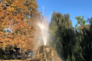 Sintersteinbrunnen image