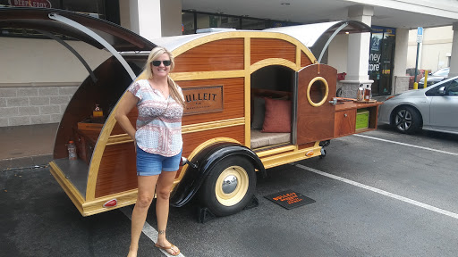 Liquor Store «Crown Wine & Spirits», reviews and photos, 1030 NE 15th Ave, Fort Lauderdale, FL 33304, USA