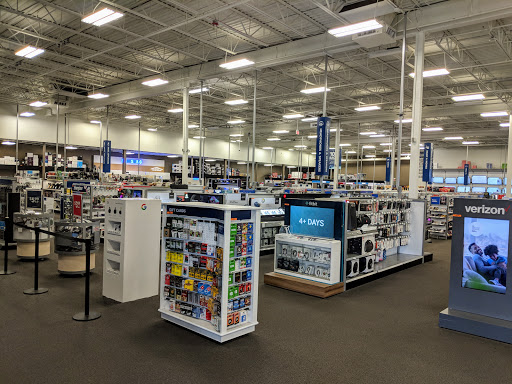 Electronics Store «Best Buy», reviews and photos, 115 N 76th St, Omaha, NE 68114, USA