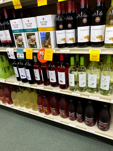 Liquor Store «Plainsboro Wine & Liquor», reviews and photos, 10 Schalks Crossing Rd #7, Plainsboro Township, NJ 08536, USA