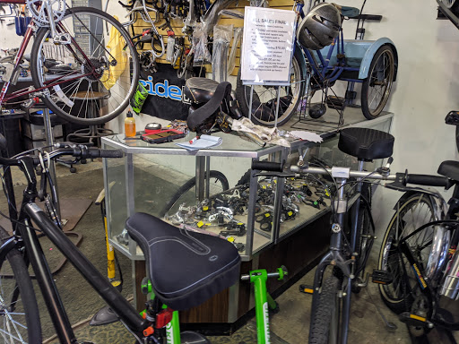 Bicycle Store «Buckroe Beach Bicycle Shop», reviews and photos, 220 Buckroe Ave, Hampton, VA 23664, USA