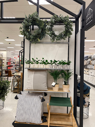 Department Store «Target», reviews and photos, 14075 Biscayne Blvd, North Miami Beach, FL 33181, USA