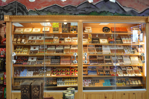 Tobacco Shop «American Smoke & Vape», reviews and photos, 217 E Army Trail Rd, Glendale Heights, IL 60139, USA