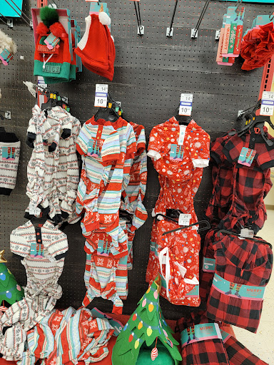 Pet Supply Store «Petco Animal Supplies», reviews and photos, 253 Burgess Rd, Harrisonburg, VA 22801, USA