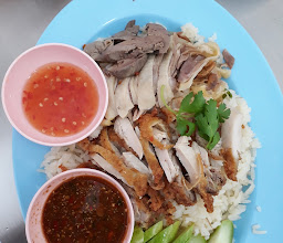 ครัวลุงอ้วนโต๊ะจีน photo