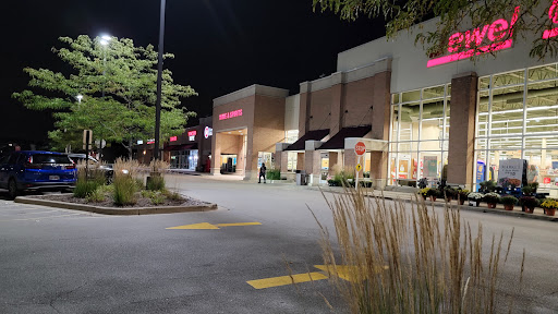 Grocery Store «Jewel-Osco», reviews and photos, 234 E Veterans Pkwy, Yorkville, IL 60560, USA