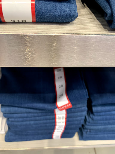 Clothing Store «GUESS Factory», reviews and photos, 100 Citadel Dr Suite 600, Commerce, CA 90040, USA