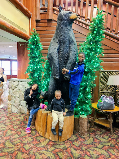 Resort «Six Flags Great Escape Lodge & Indoor Water park», reviews and photos, 89 Six Flags Drive, Queensbury, NY 12804, USA