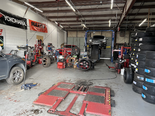 Sanchez Tires and Repairs LLC image 2