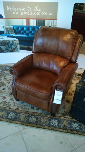 Furniture Store «La-Z-Boy Furniture Galleries», reviews and photos, 27754 Novi Rd, Novi, MI 48377, USA