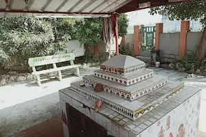 Swayambhu Siddhi buddi sametha Vallabha Ganapati Temple image