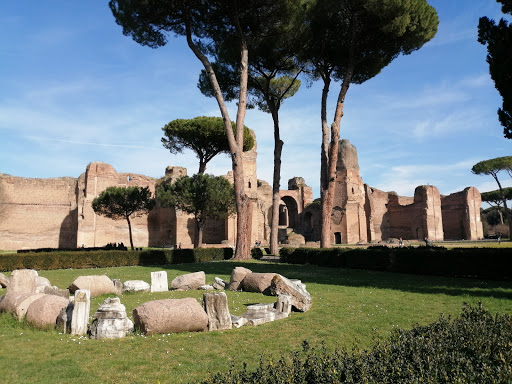 Archaeological remains nearby Roma