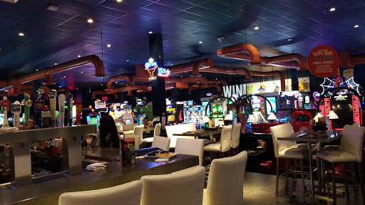 Dave & Buster's