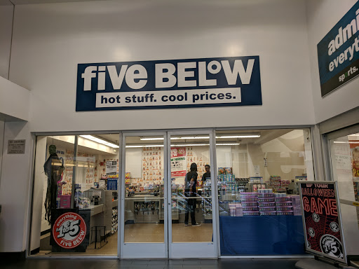 Variety Store «Five Below», reviews and photos, 1776 E Jefferson St, Rockville, MD 20850, USA