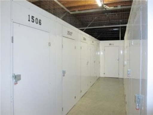Self-Storage Facility «Public Storage», reviews and photos, 18440 Burbank Blvd, Tarzana, CA 91356, USA