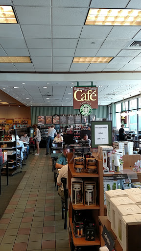 Book Store «Barnes & Noble», reviews and photos, 1156 US-46, Woodland Park, NJ 07424, USA