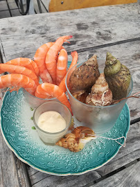 Plats et boissons du Restaurant La Cabane Réveleau, dégustation d'huîtres - Le Canon à Lège-Cap-Ferret - n°6