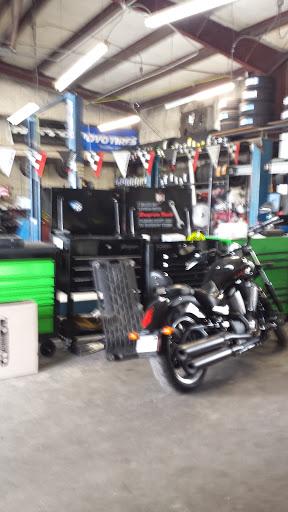 Used Tire Shop «Two Guys Tires and Auto Repair», reviews and photos, 366 N John Young Pkwy, Orlando, FL 32805, USA