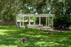 Woodlawn Memory Gardens