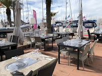 Atmosphère du Restaurant la table à plancha grau du roi ( port Camargue) à Le Grau-du-Roi - n°4