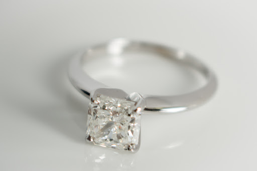 Pawn Shop «Golden Nugget Pawn & Jewelry», reviews and photos, 2132 US-19, Holiday, FL 34691, USA