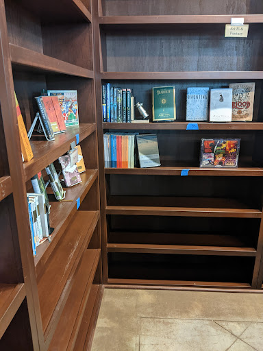 Book Store «FoxTale Book Shoppe», reviews and photos, 105 E Main St, Woodstock, GA 30188, USA