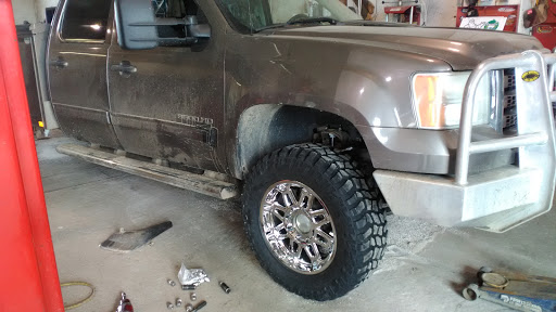 Auto Repair Shop «Discount Tire & Service of Greeley», reviews and photos, 120 18th St, Greeley, CO 80631, USA