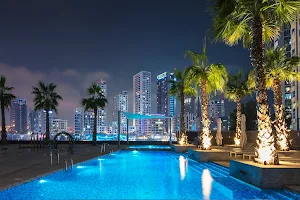 One Lux Stay Dubai Sparkle Tower image