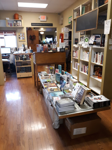 Book Store «Dog Ears Bookstore», reviews and photos, 688 Abbott Rd, Buffalo, NY 14220, USA