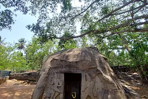 Vizhinjam Rock Temple image